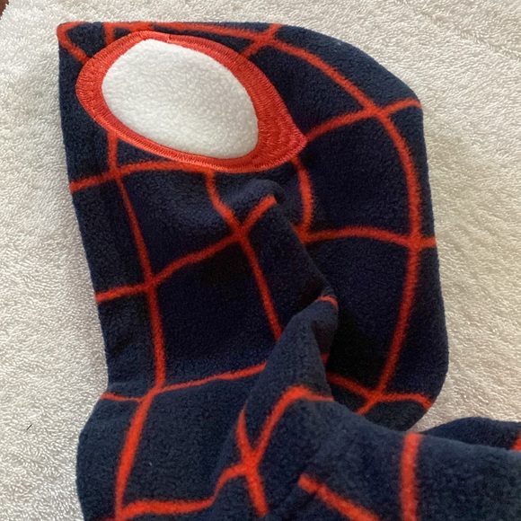 Spider-Themed Red and Black Hoodie - Picture 4 of 7